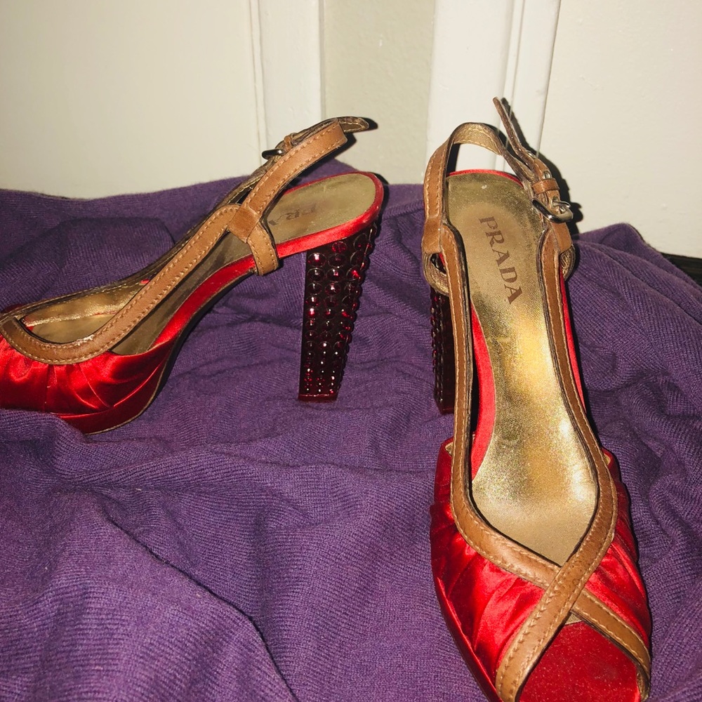 ✨HOLD✨Authentic PRADA bejeweled runway heels✨